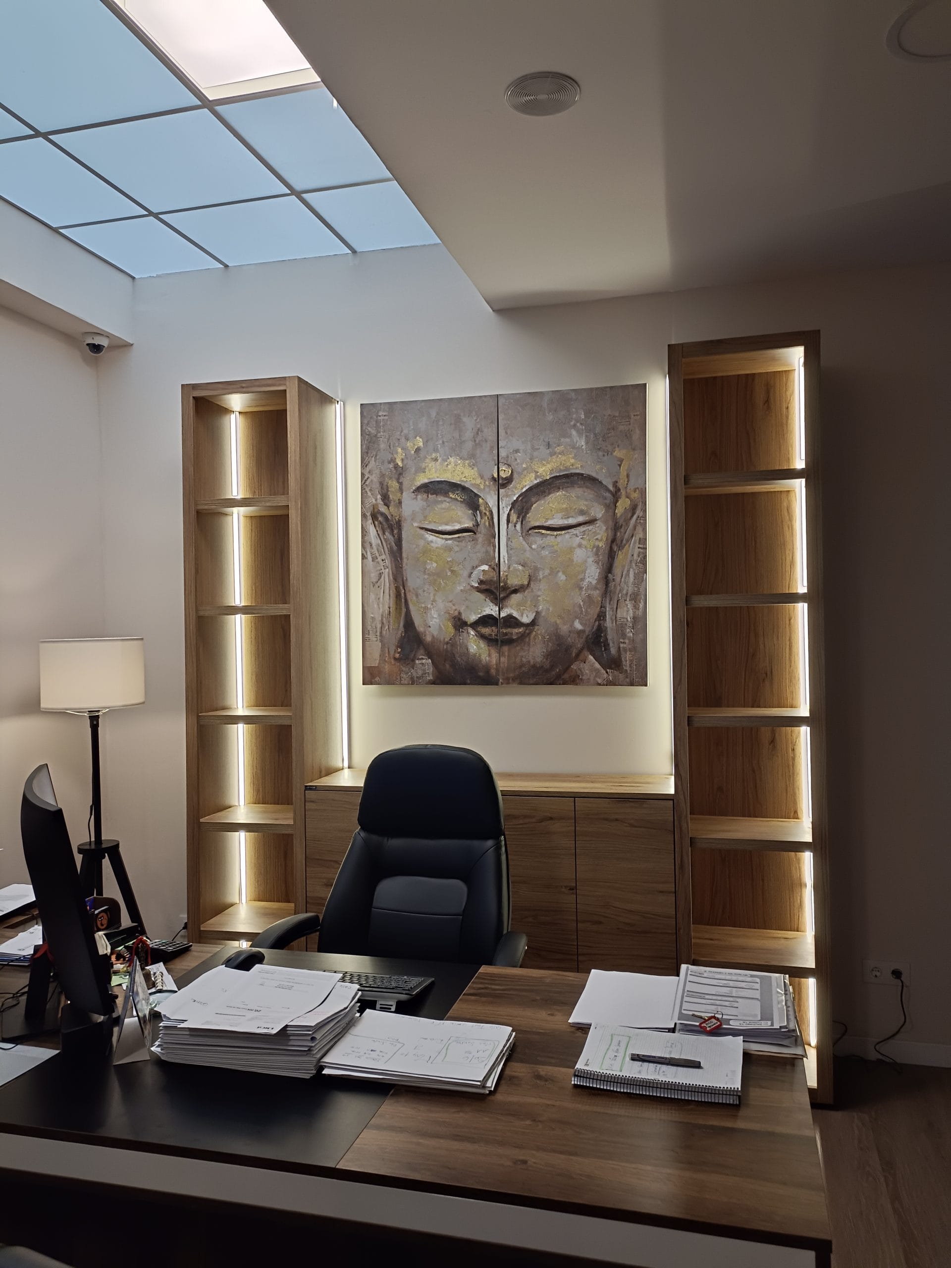 Instalación de recepción y mobiliario OFIMOB